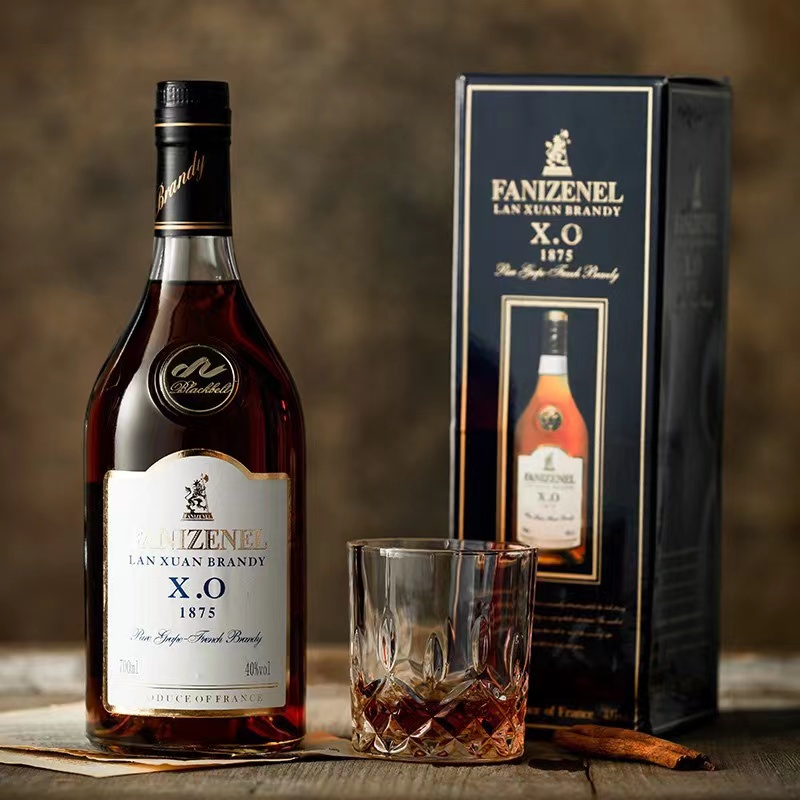 法国洋酒原液蓝轩送礼佳品40度高度烈酒调酒批发代发XO白兰地700ML