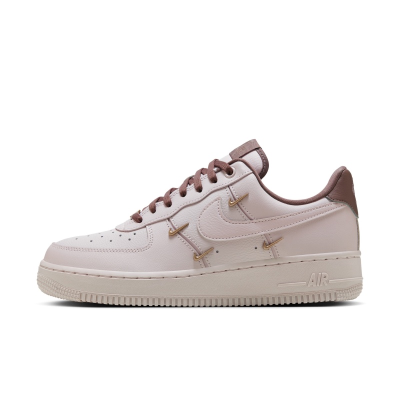 Nike耐克官方AIR FORCE 1女子空军一号运动鞋夏季胶底板鞋HF0735