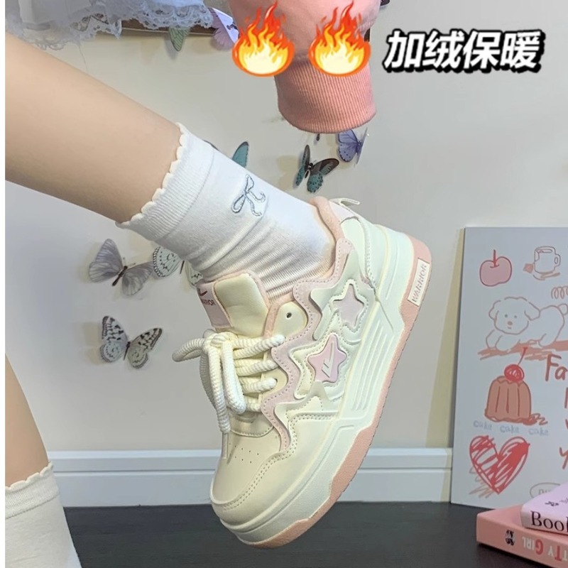 回力加绒加厚小白鞋女2024新款冬季保暖二棉鞋小众板鞋ins潮街拍